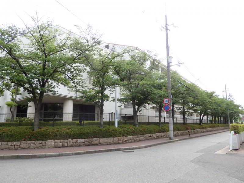 スタディピア 大手前大学いたみ稲野キャンパス 伊丹市稲野町