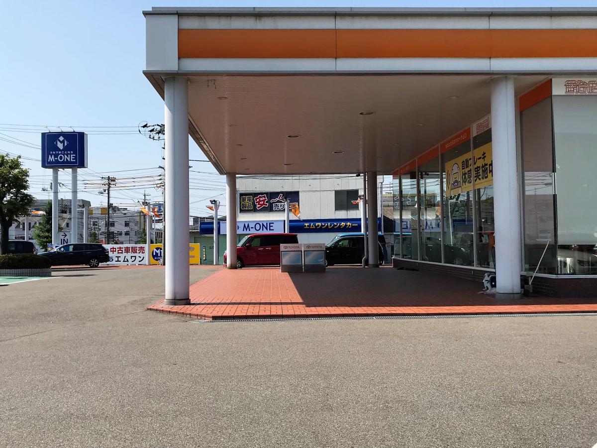 マーケットピア トヨタカローラ山口下関店 下関市生野町