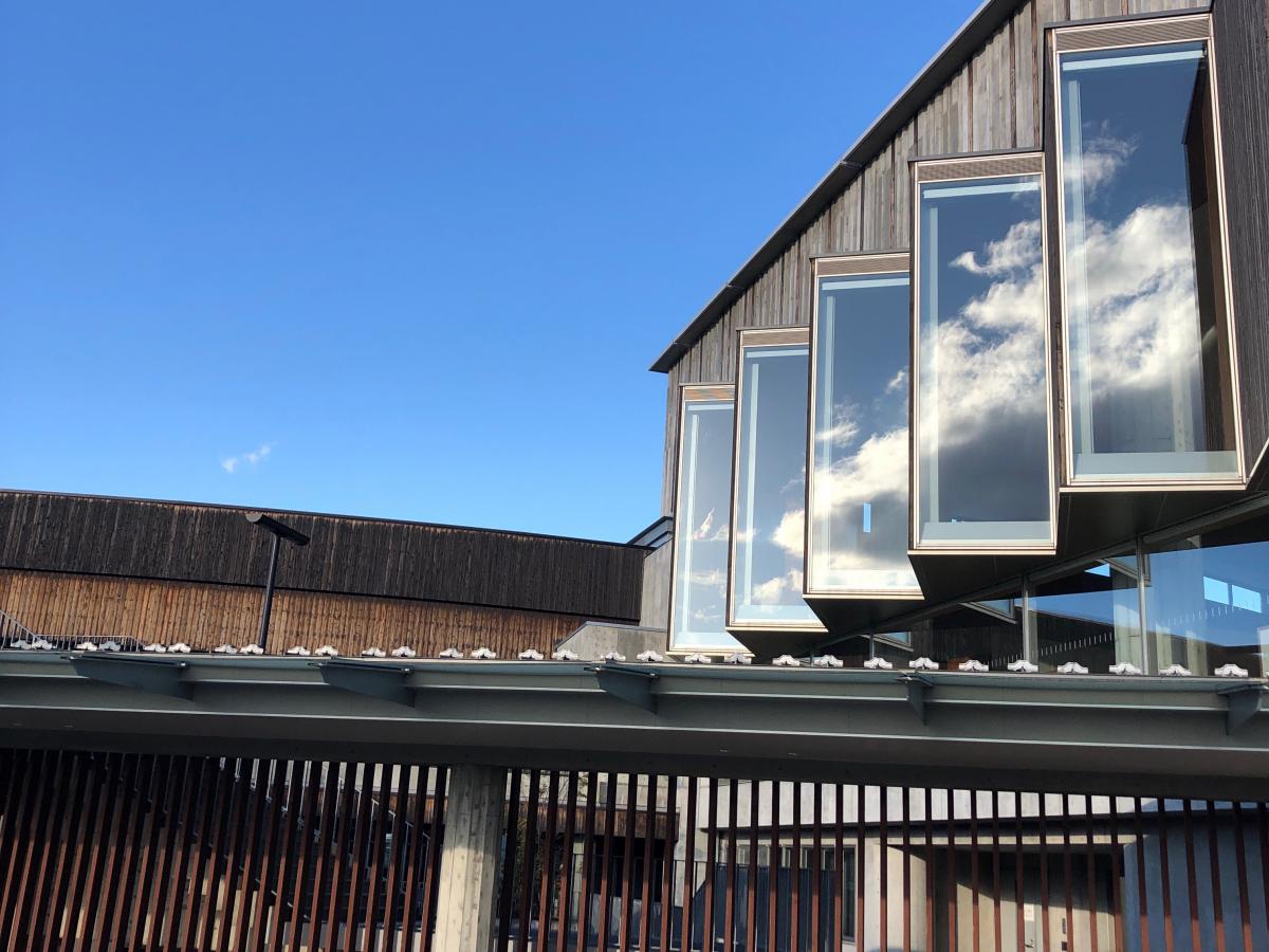 旅探 たびたん 上田市立美術館 旅探 たびたん 上田市立美術館