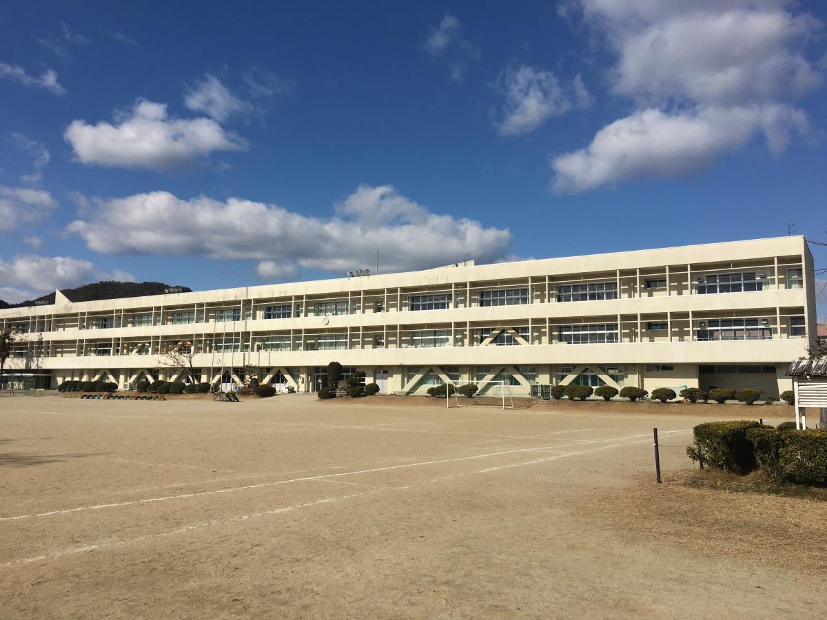 スタディピア 川辺西小学校 加茂郡川辺町中川辺