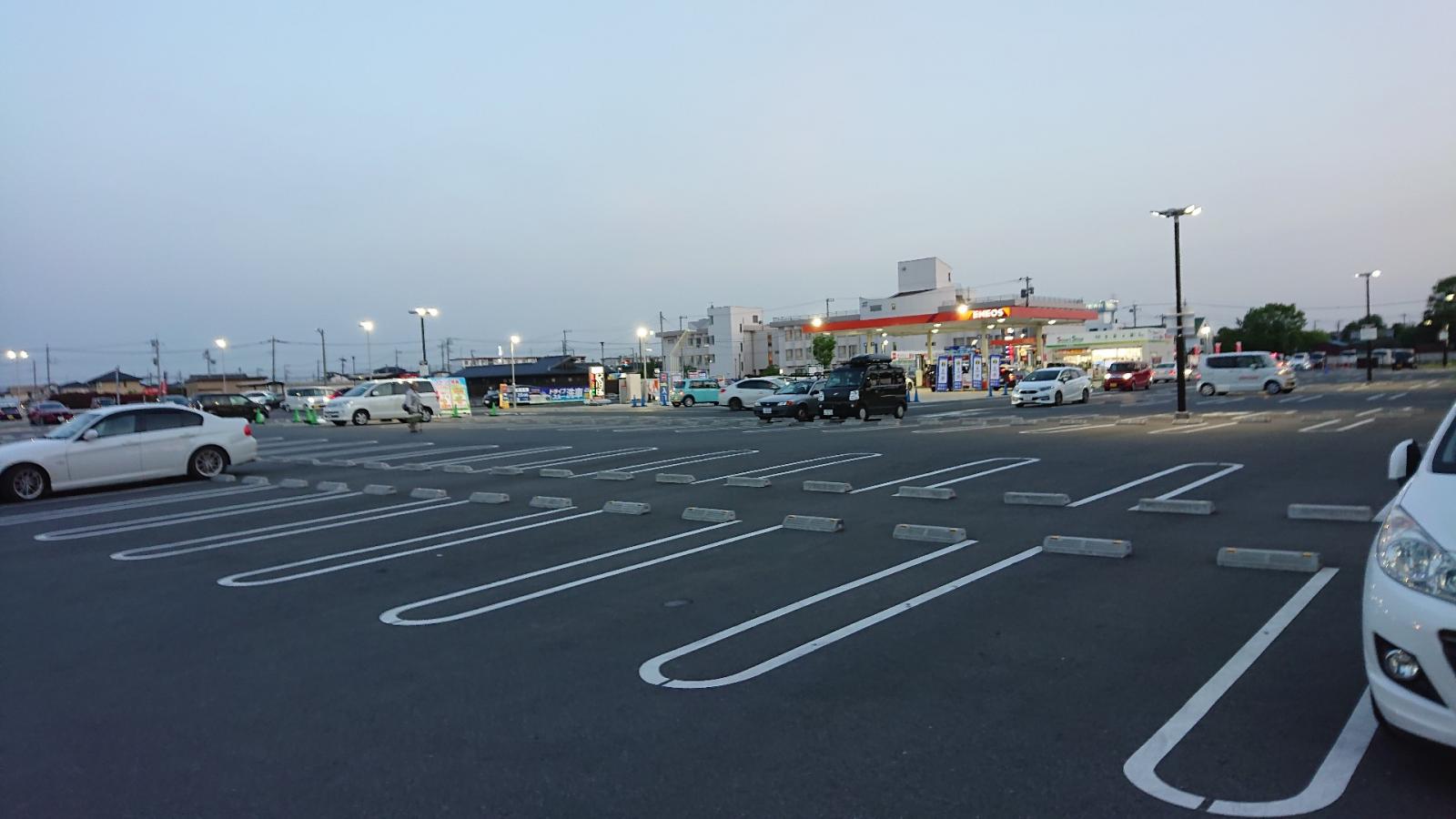 マーケットピア ホームセンタームサシ久喜菖蒲店