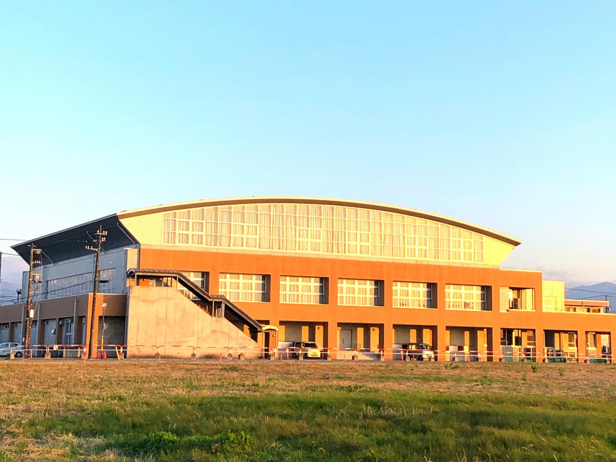 スポランド 富山市00年体育館 富山市天正寺