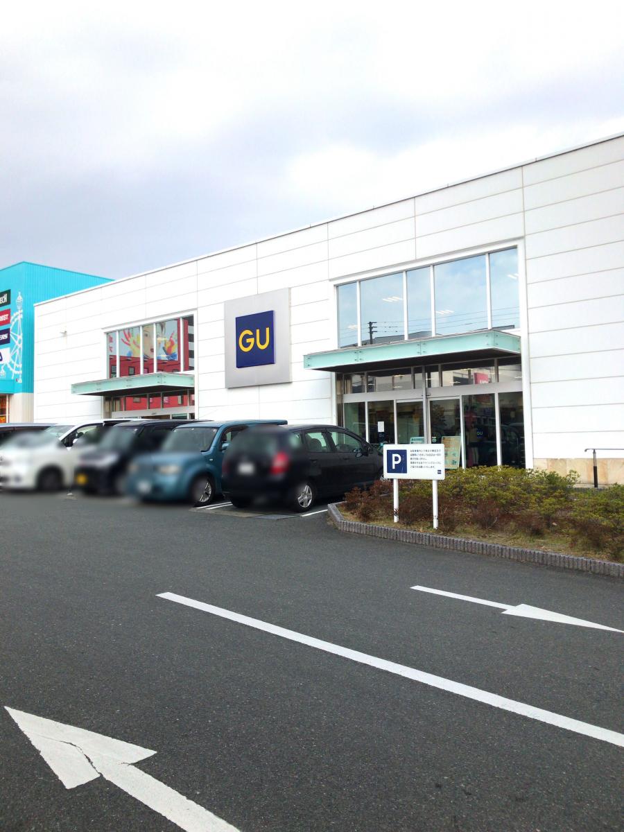 マーケットピア ジーユー久留米合川店 久留米市新合川