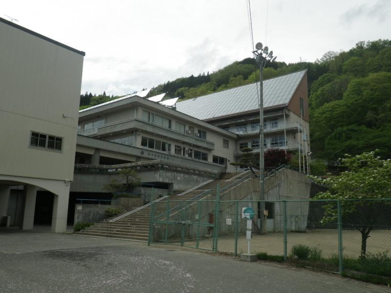 スタディピア 信州新町小学校 長野市信州新町新町