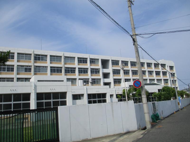 【スタディピア】神戸工業高校(神戸市兵庫区和田宮通) 【スタディピア】神戸工業高校(神戸市兵庫区和田宮通)