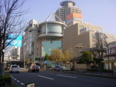 マーケットピア タカキュー聖蹟桜ヶ丘ｏｐａ店 多摩市関戸