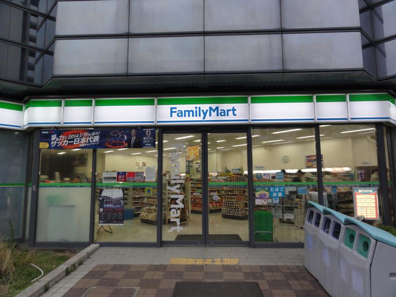 マーケットピア ファミリーマート 西神南店 神戸市西区井吹台東町