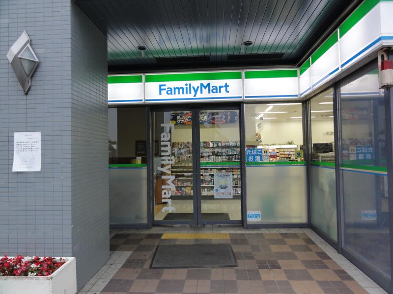 マーケットピア ファミリーマート 西神南店 神戸市西区井吹台東町