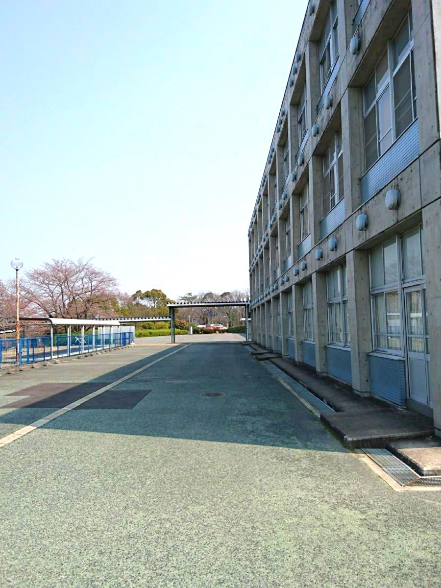 奈良県立王寺工業高等学校:写真/ホームメイト 奈良県立王寺工業高等学校:写真/ホームメイト
