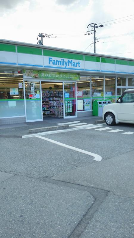 マーケットピア ファミリーマート 佐賀上峰店 三養基郡上峰町坊所